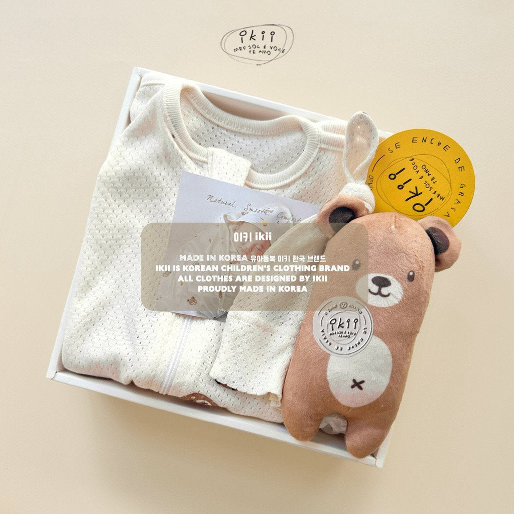 ikii Original Eczema-Friendly Organic Mesh Butterfly Swaddle 3-piece Gift Set