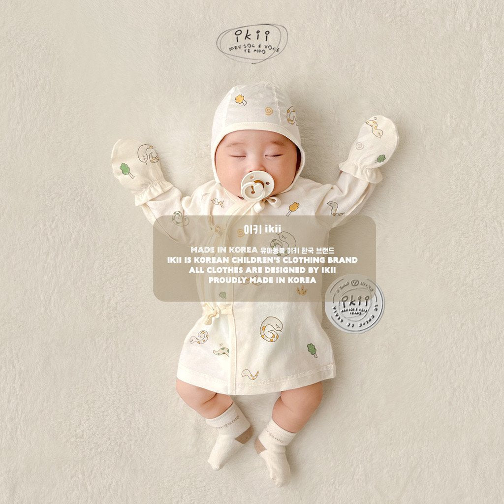 Baby's First Gift: Organic Cotton Newborn 4 Pieces Gift Set